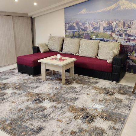 Lily'S Apartment Γιερεβάν Εξωτερικό φωτογραφία