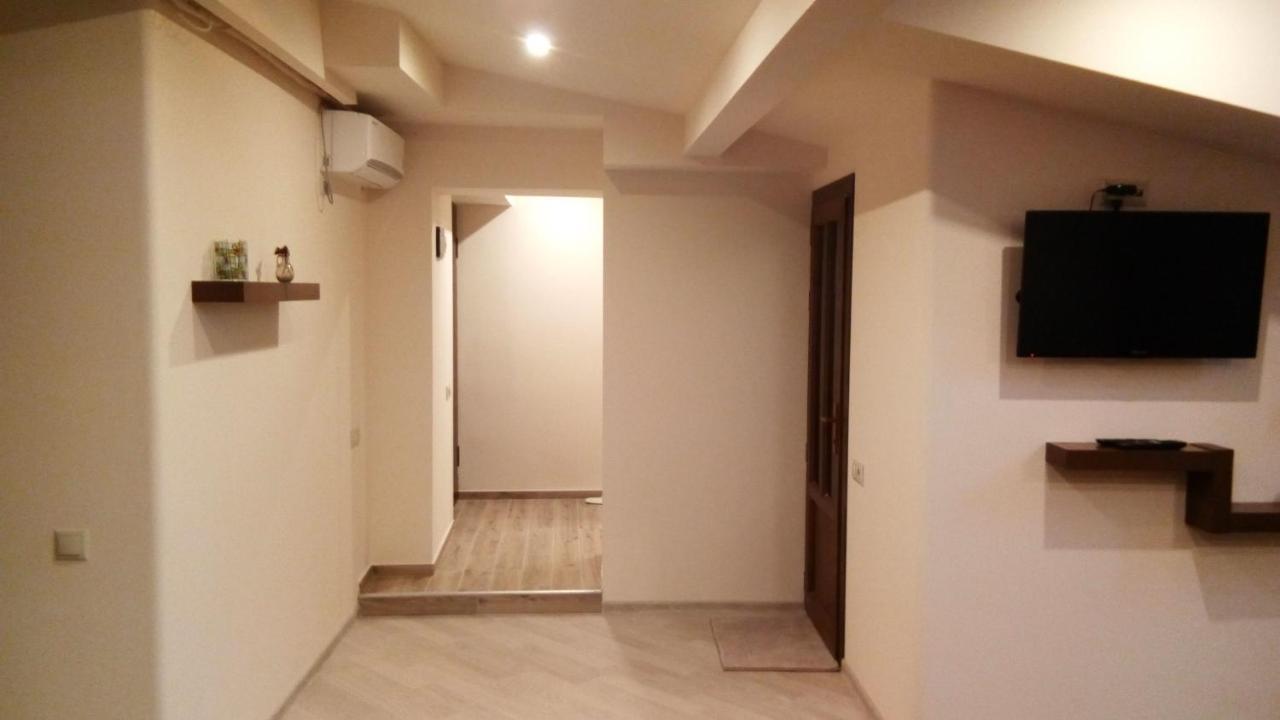 Lily'S Apartment Γιερεβάν Εξωτερικό φωτογραφία